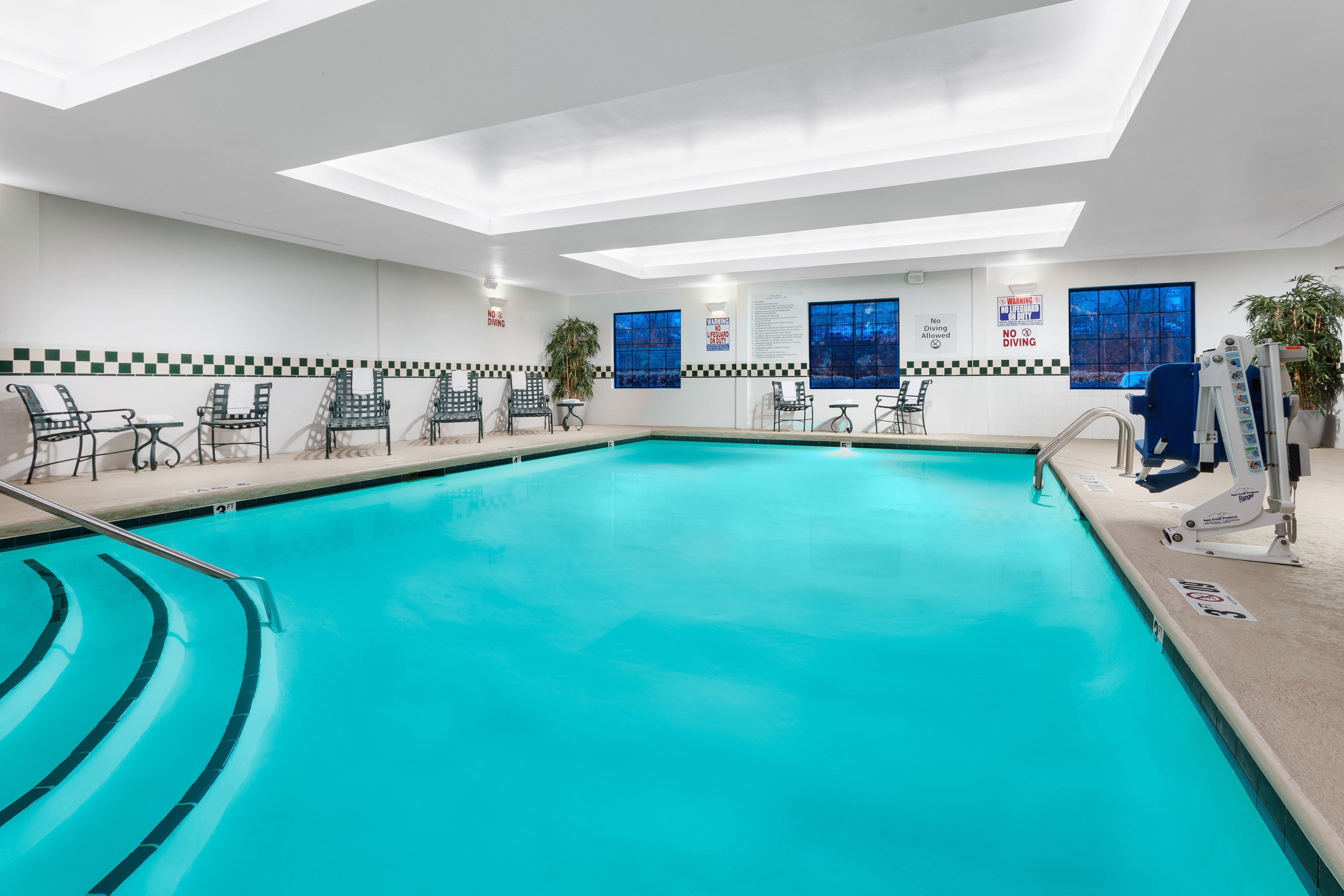 Holiday Inn & Suites Raleigh Cary By Ihg Bagian luar foto