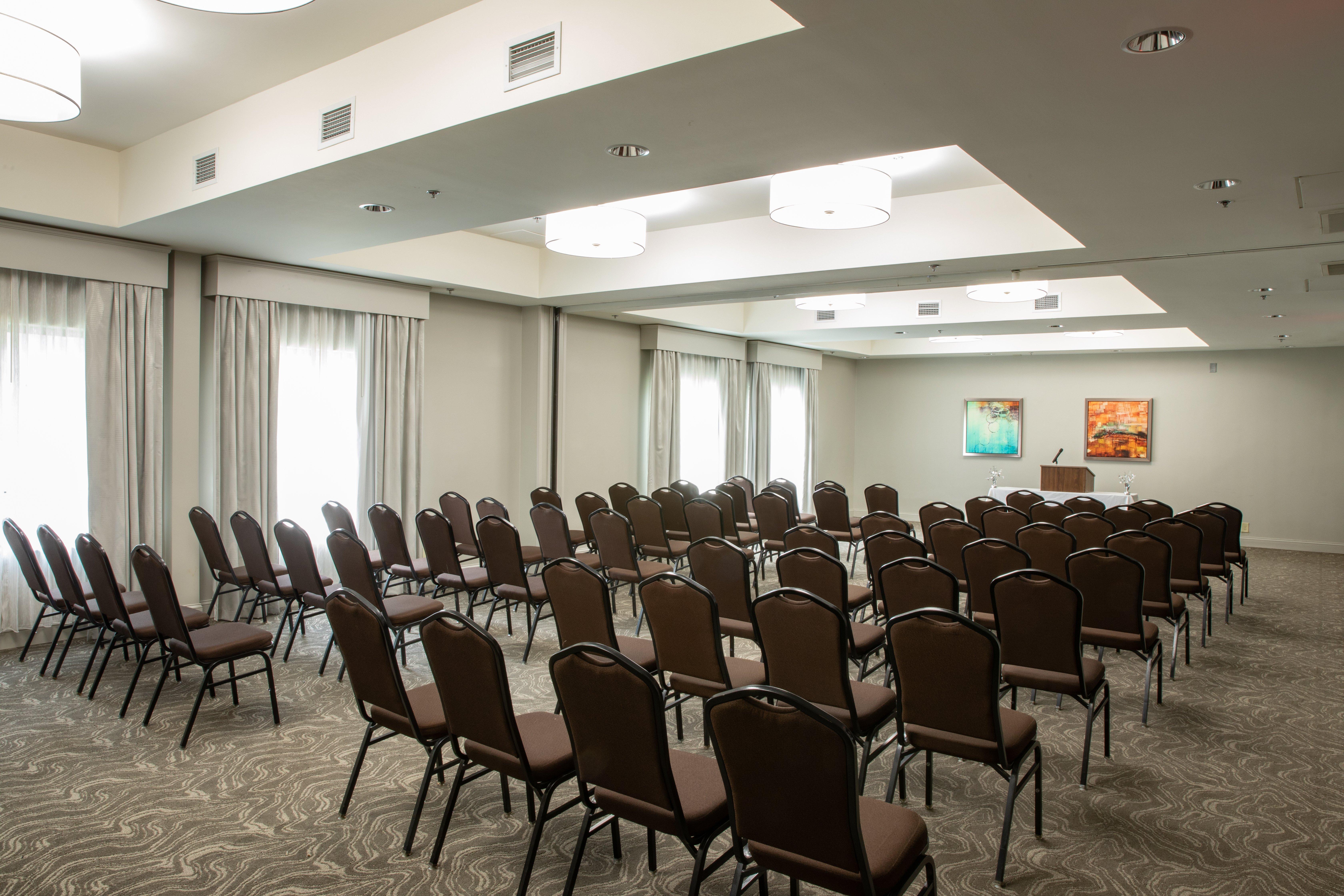 Holiday Inn & Suites Raleigh Cary By Ihg Bagian luar foto
