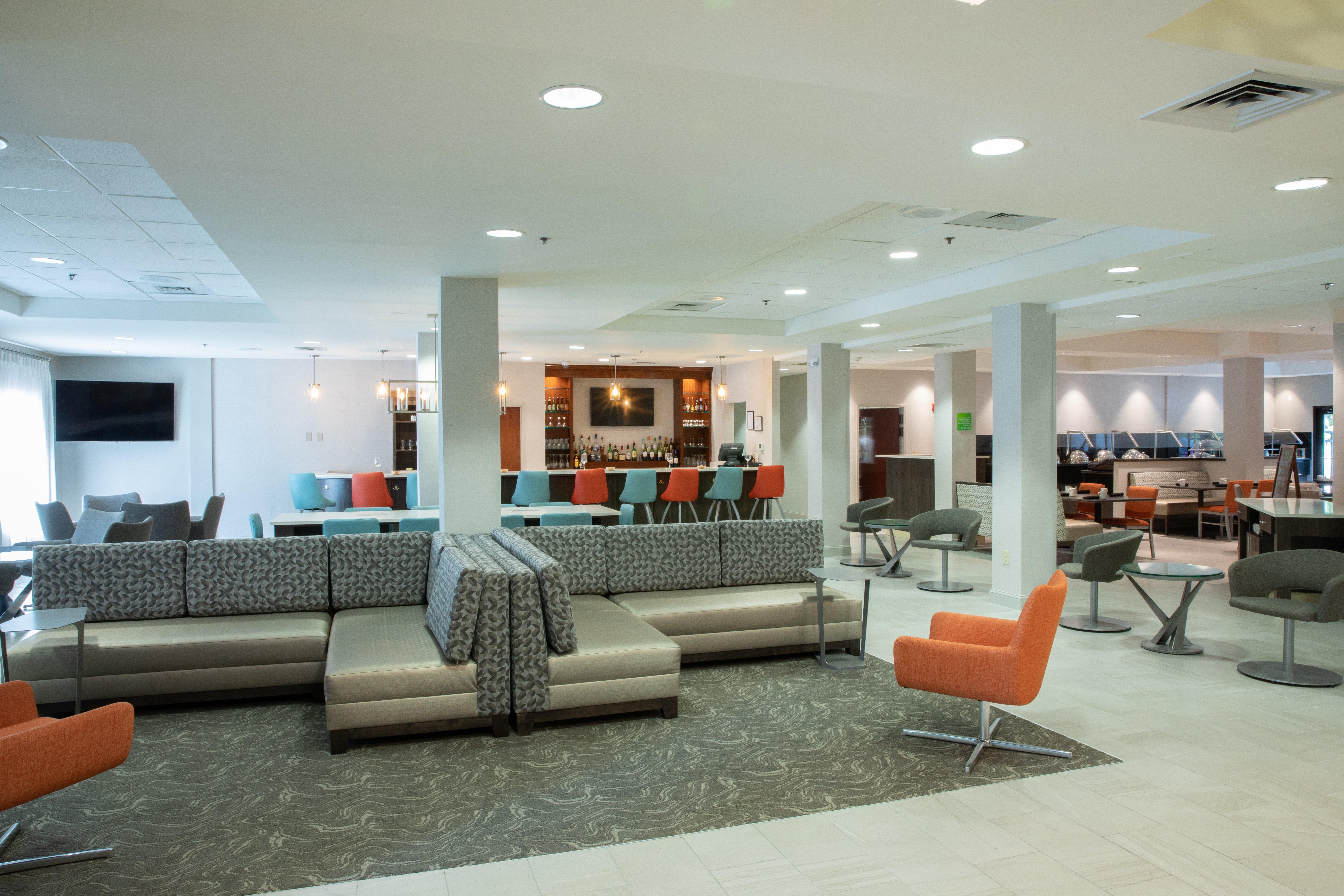 Holiday Inn & Suites Raleigh Cary By Ihg Bagian luar foto
